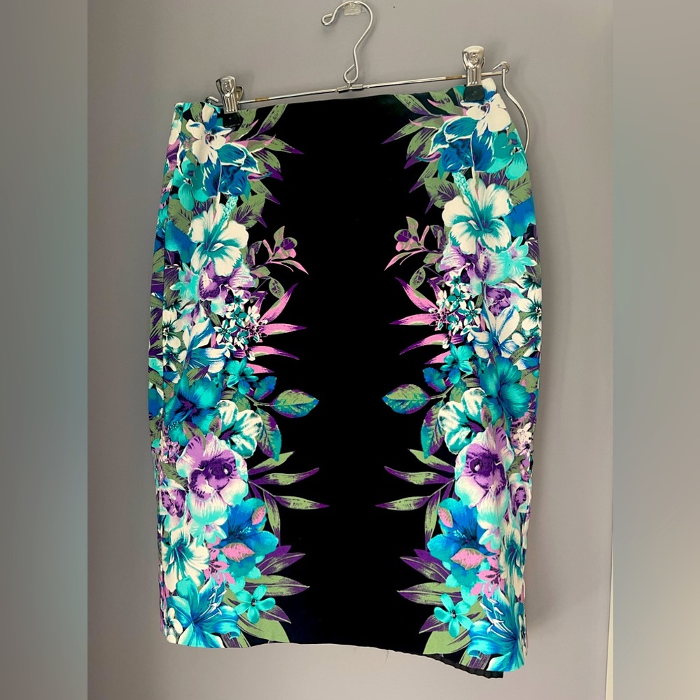 Roz and ali floral woven skirt. Cotton rich lined